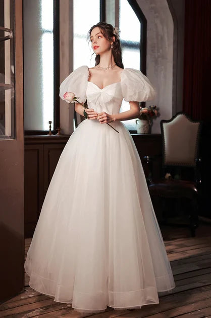 Ivory Tulle A-Line Sweetheart Lace-up Floor-Length Dress