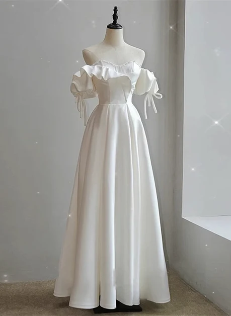 Ivory Satin A-Line Sweetheart Zipper Back Floor-Length Dress
