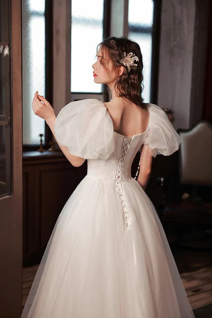 Ivory Tulle A-Line Sweetheart Lace-up Floor-Length Dress