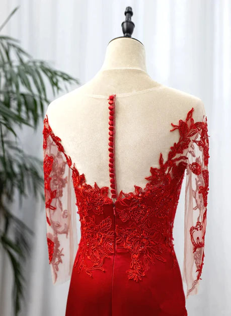 Vestido de fiesta de satén rojo con encaje y escote redondo