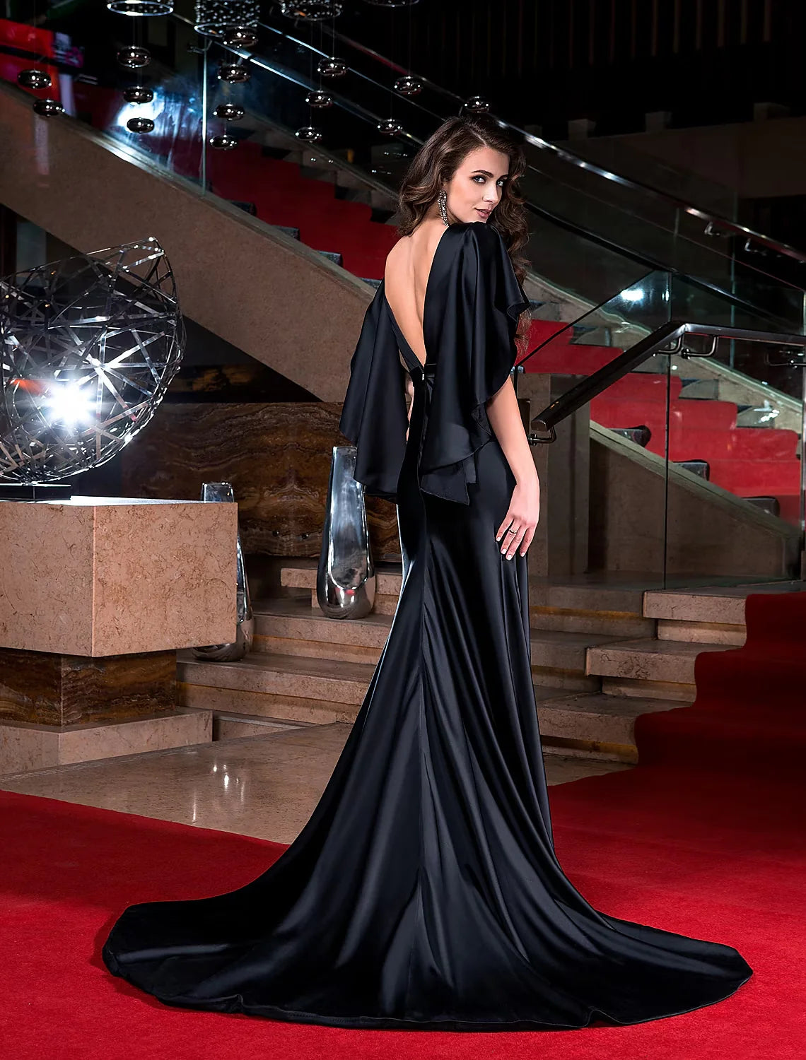 Evening Sweep / Brush Train Sleeveless Plunging Neck Stretch Satin V Back