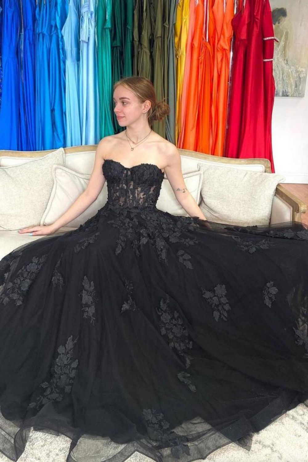 Weitese A Line Sweetheart Black Long Prom Dress with Appliques