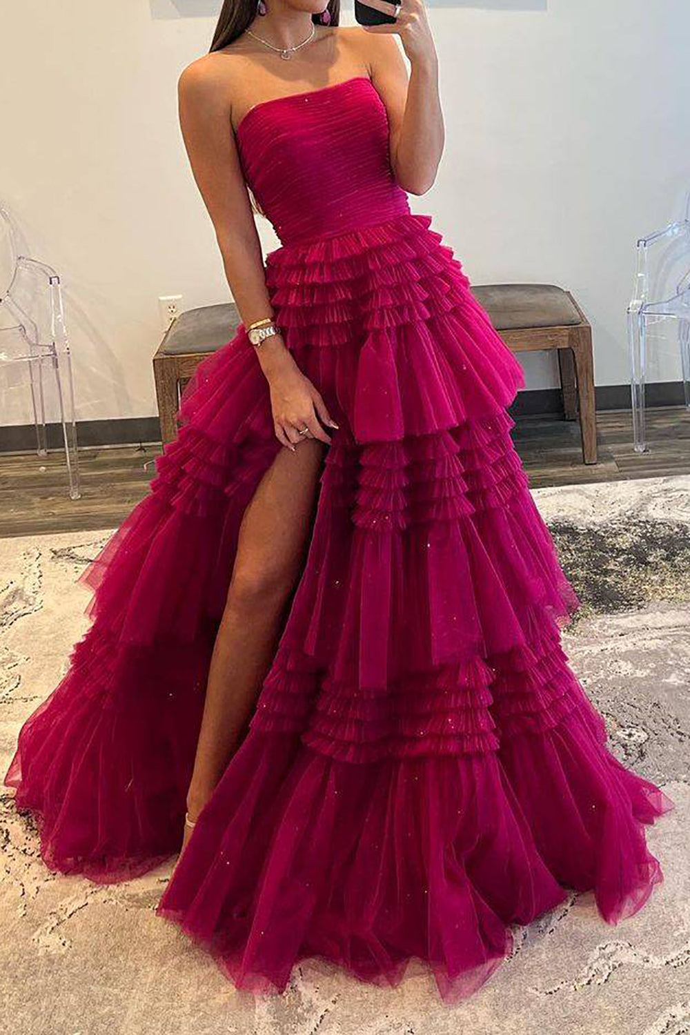 Robe de bal longue fuchsia sans bretelles Weitese coupe trapèze à volants