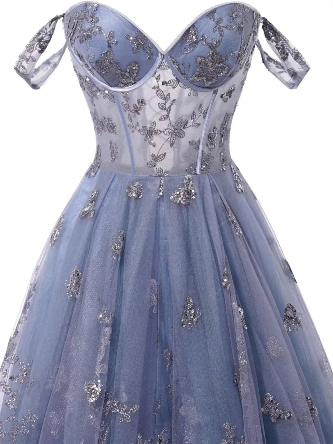 Robe de soirée trapèze/princesse à bretelles spaghetti et décolleté en cœur, longueur au sol