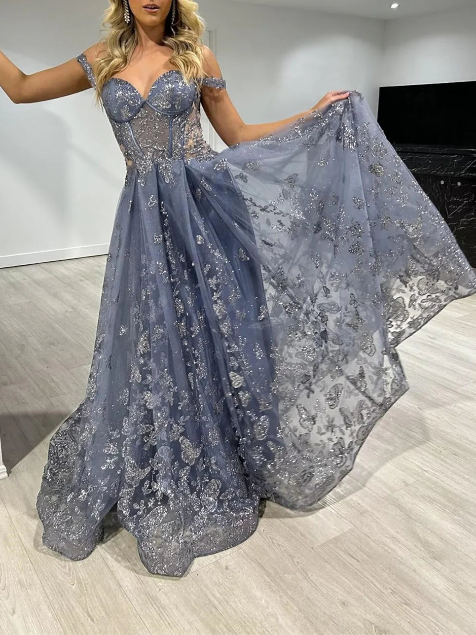 Robe de soirée trapèze/princesse à bretelles spaghetti et décolleté en cœur, longueur au sol