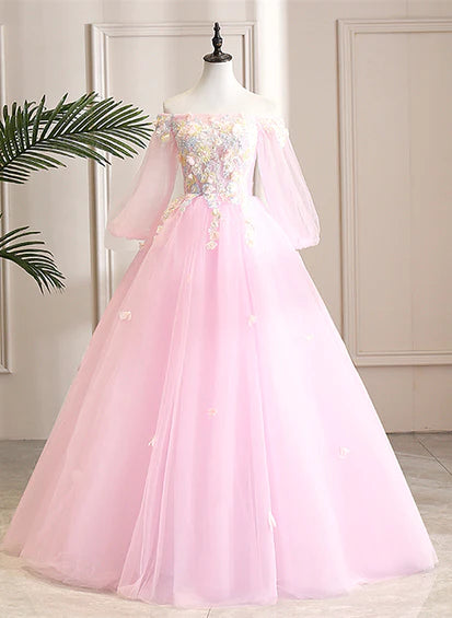 Lindo vestido rosa de fiesta de quinceañera con flores