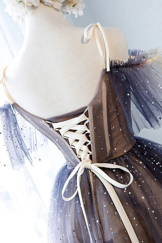 Vestido corto de tul único para la fiesta de bienvenida