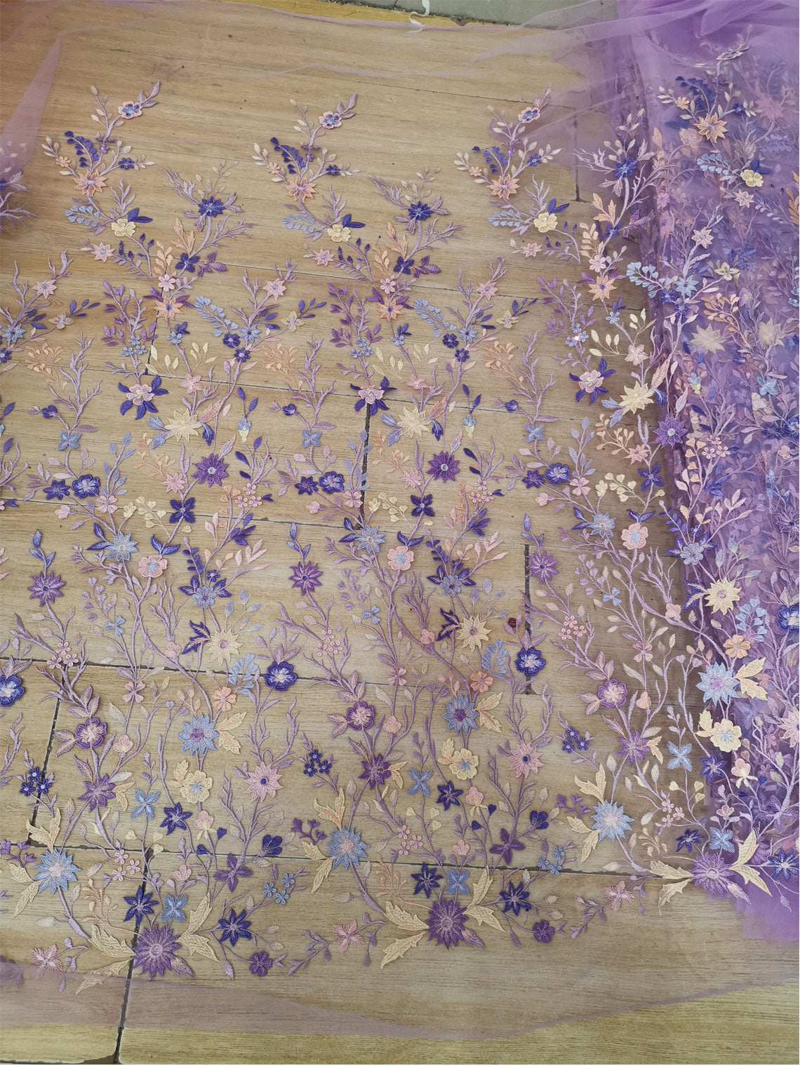 Robe Weitese A-Line/Princesse Bretelles Spaghetti Élégante Robe Formelle Longueur Sol Tulle Sans Manches Robe de Soirée Robe de Bal Avec Appliques Fendues 