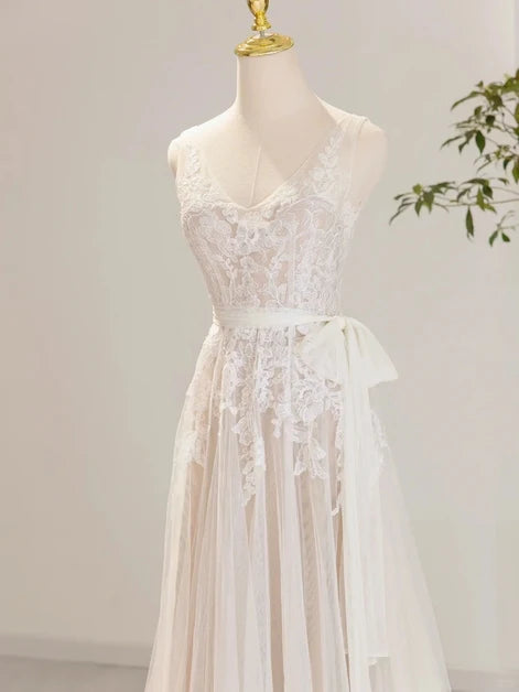 Ivory Tulle Lace A-Line V-Neck V-Back Floor-Length Dress