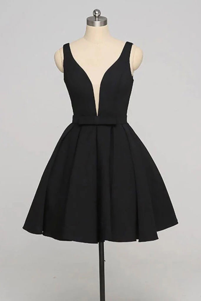 Robe de soirée courte noire simple à col en V