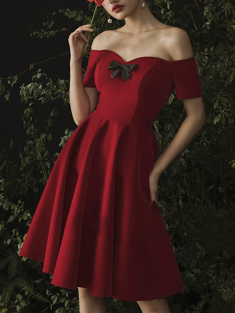 Off-the-Shoulder Burgundy Sweetheart Neck Short Prom Party Dresses