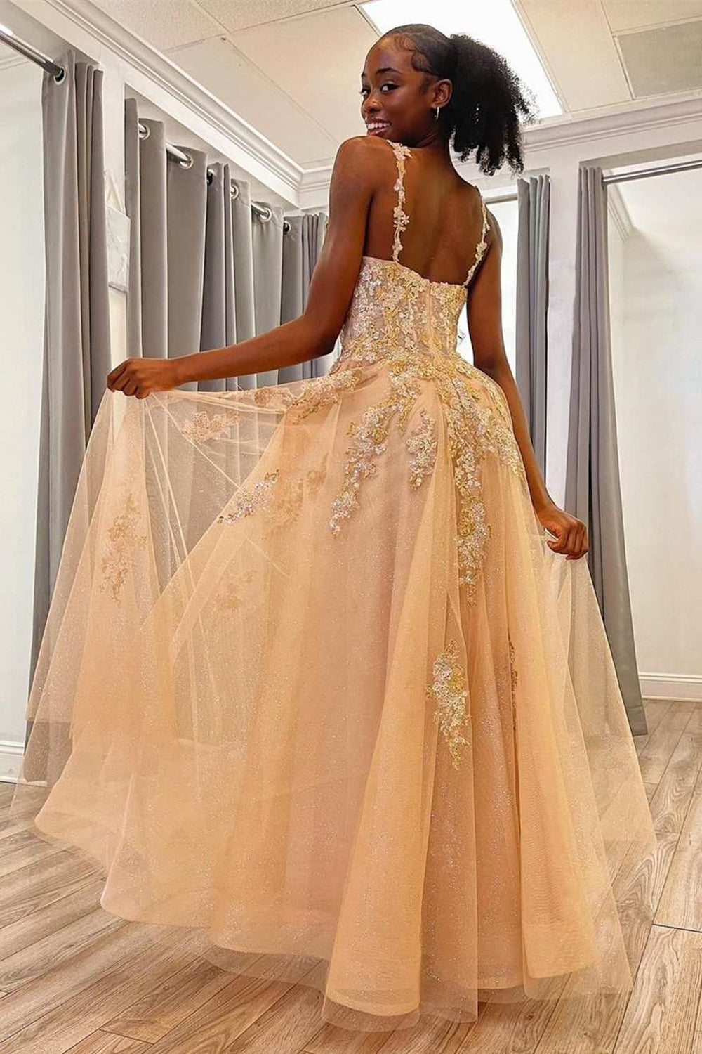 Weitese Charming A Line Spaghetti Straps Champagne Long Prom Dress with Appliques
