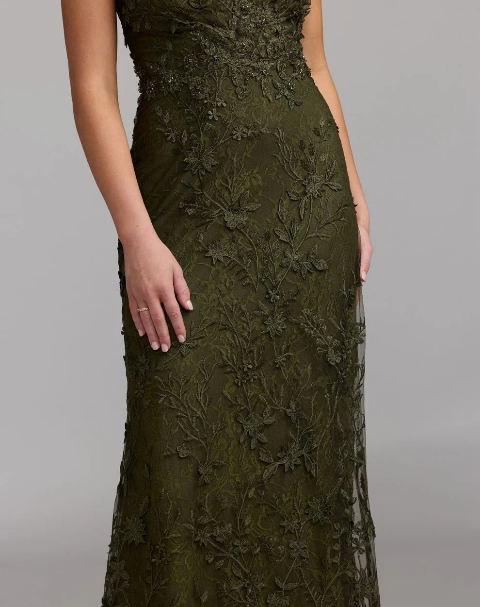 Olive Green Lace Sheath V-Neck High Back with Zipper Floor-Length Dress