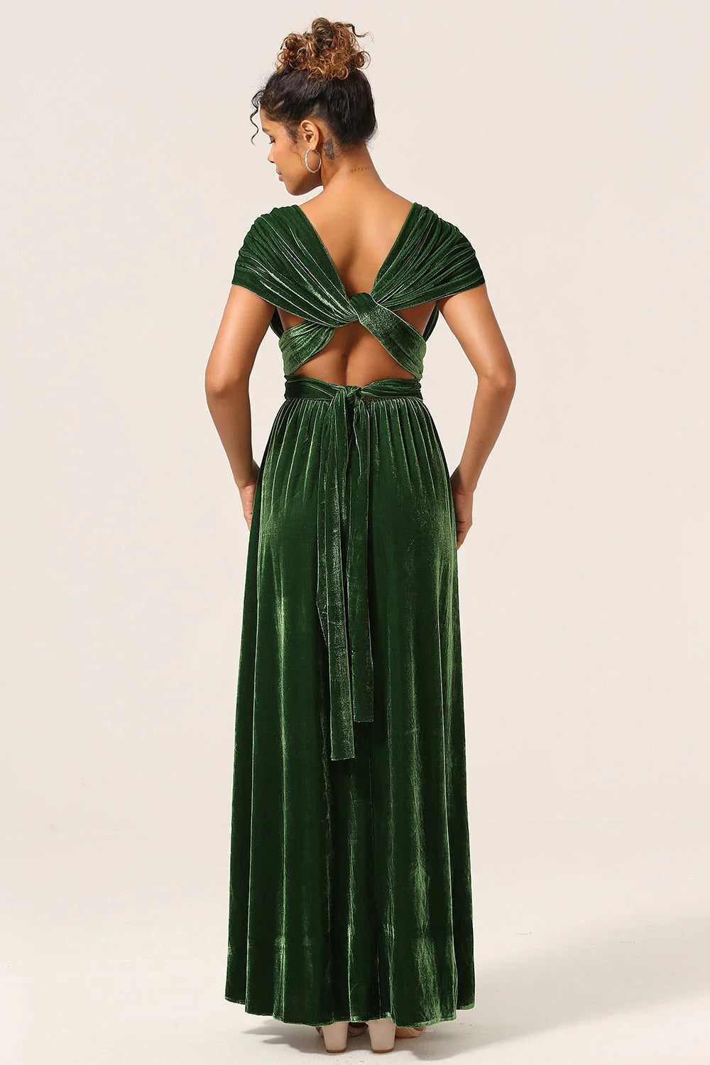 Vestido largo de dama de honor de terciopelo con escote en V y corte en A