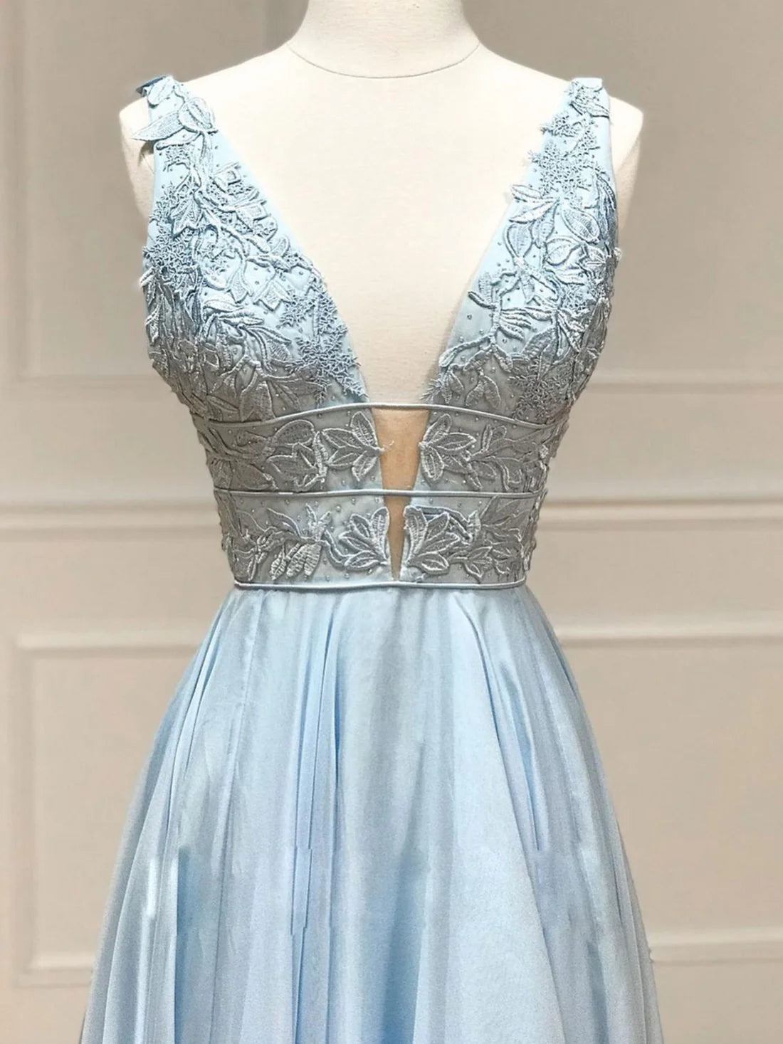 Floor Length Blue Deep V Neck Chiffon Lace Long Prom Dress With Applique