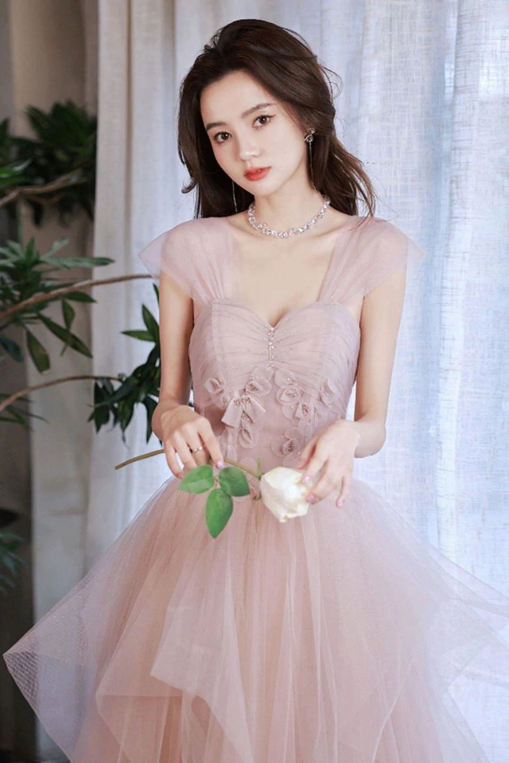 Weitese Princess A Line Sweetheart Blush Long Prom Dress with Appliques