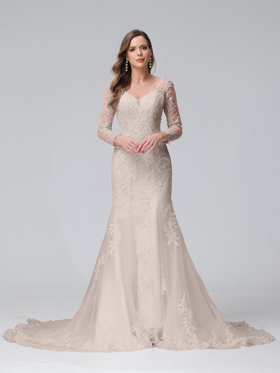 Vestidos de novia Weitese de corte trompeta/sirena con escote en V y mangas largas de encaje