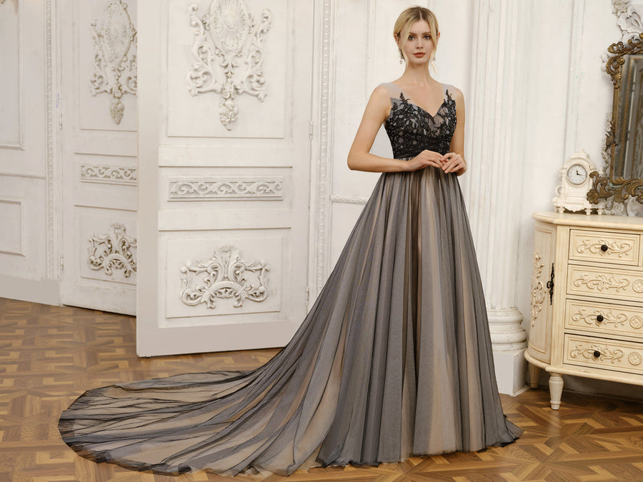 Vestidos de novia Weitese de tul con escote en V, sin mangas y con cuentas