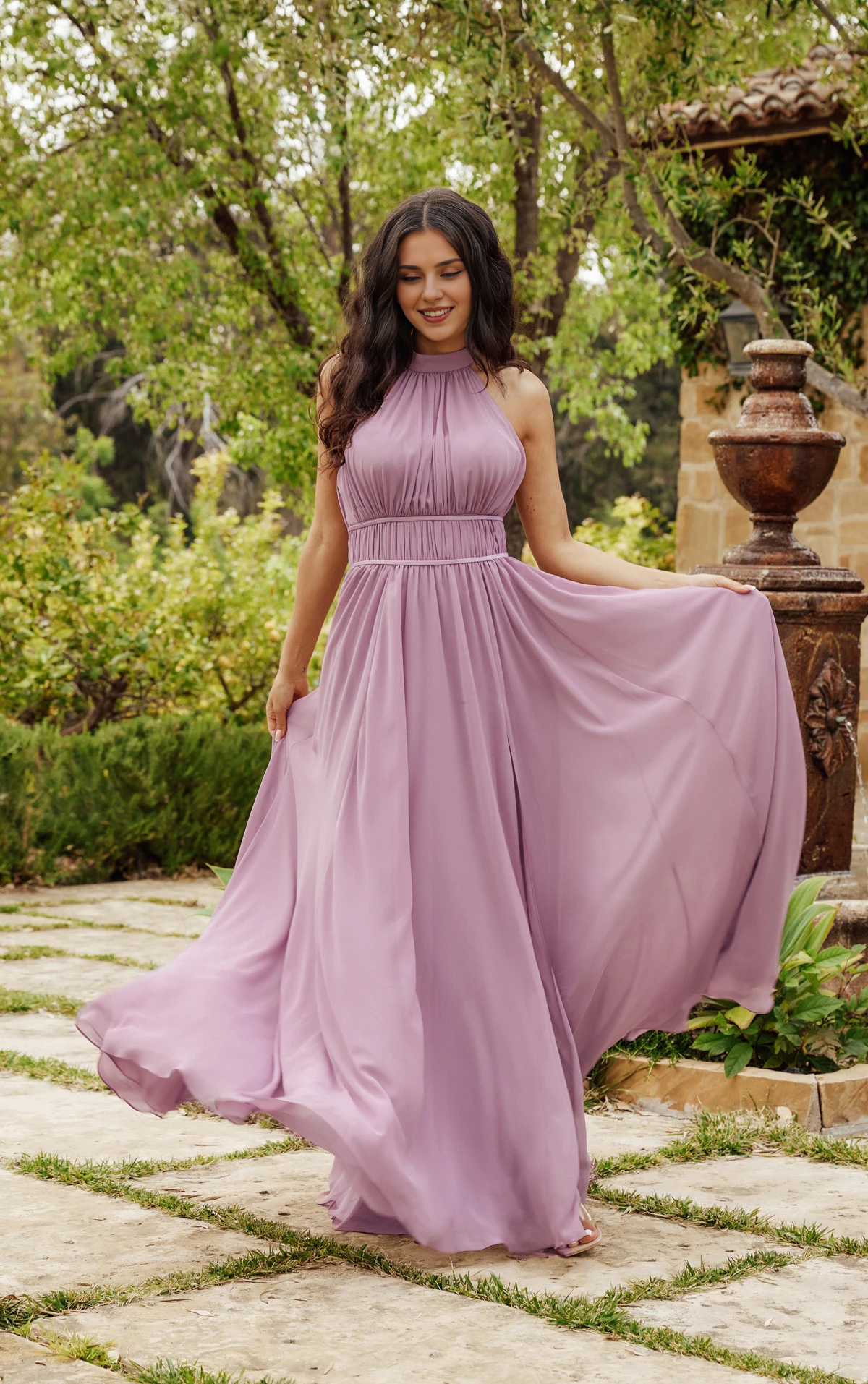 Weitese Prom Shop Dresses Flowy Chiffon A-Line Bridesmaid Dress With Halter Neckline Formal Women's Dresses