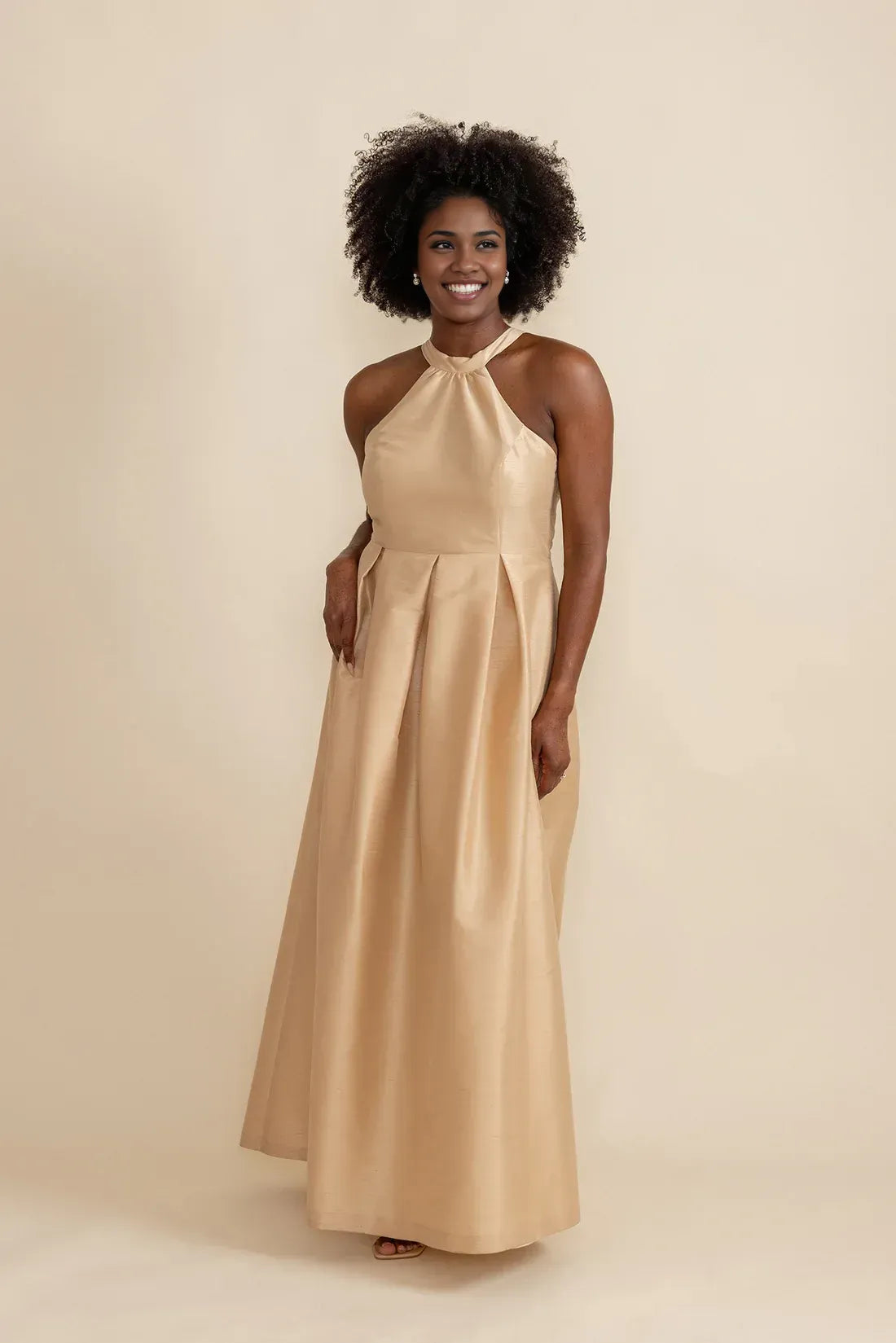 A-Line Halter Neck Cold Shoulder Floor-Length Sleeveless Prom Gown No Slit Elegant Satin Evening Dresses for Women Hot Sale Long Evening Dresses