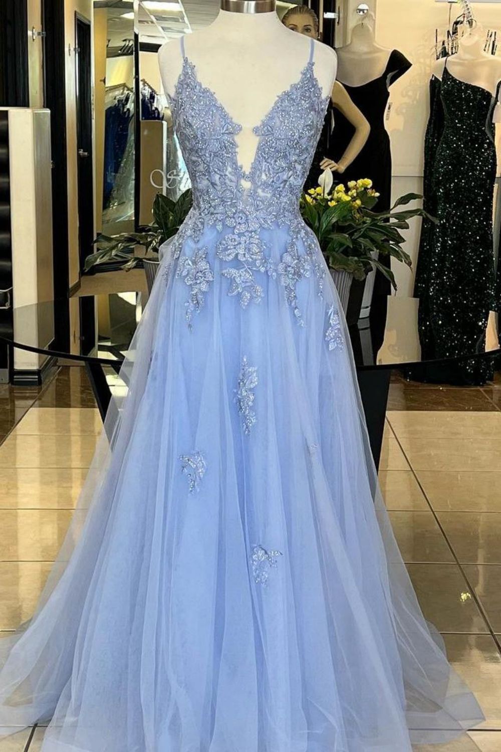 Weitese A-Line Light Blue Spaghetti Straps Lace Up Long Tulle Prom Dress With Appliques