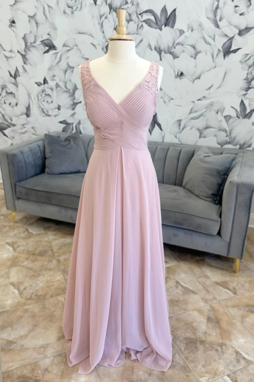 A-Line Sleeveless Lace Straps Pink Pleated Lace Applique Chiffon Zipper Back Mother of The Bride Dress