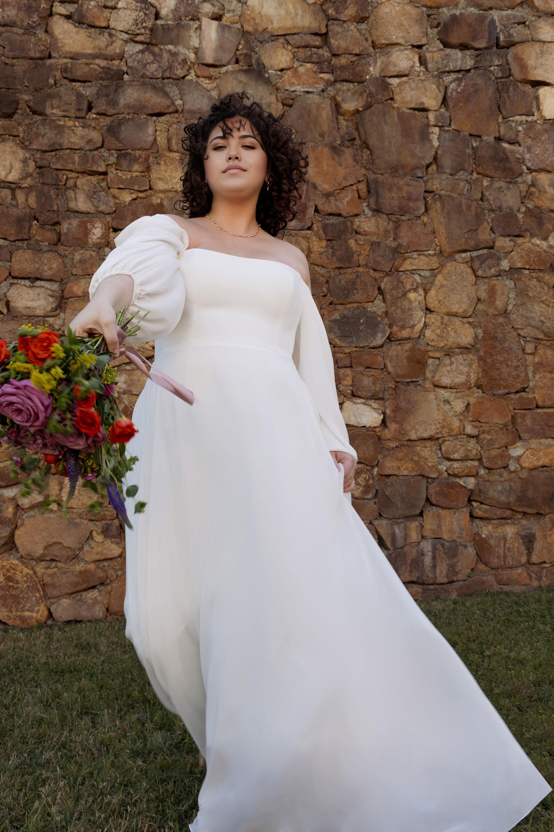 Weitese Formal Wear Dresses Long Sleeves Off-the-shoulder  A-line Floor Length Wedding Dress With Train Long Sleeve Long Dresses Prom