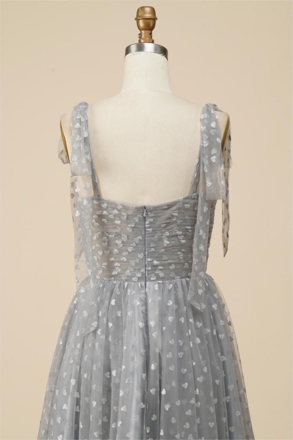 Vestidos de fiesta de tul con tirantes finos, corte A y longitud hasta la rodilla de Weitese