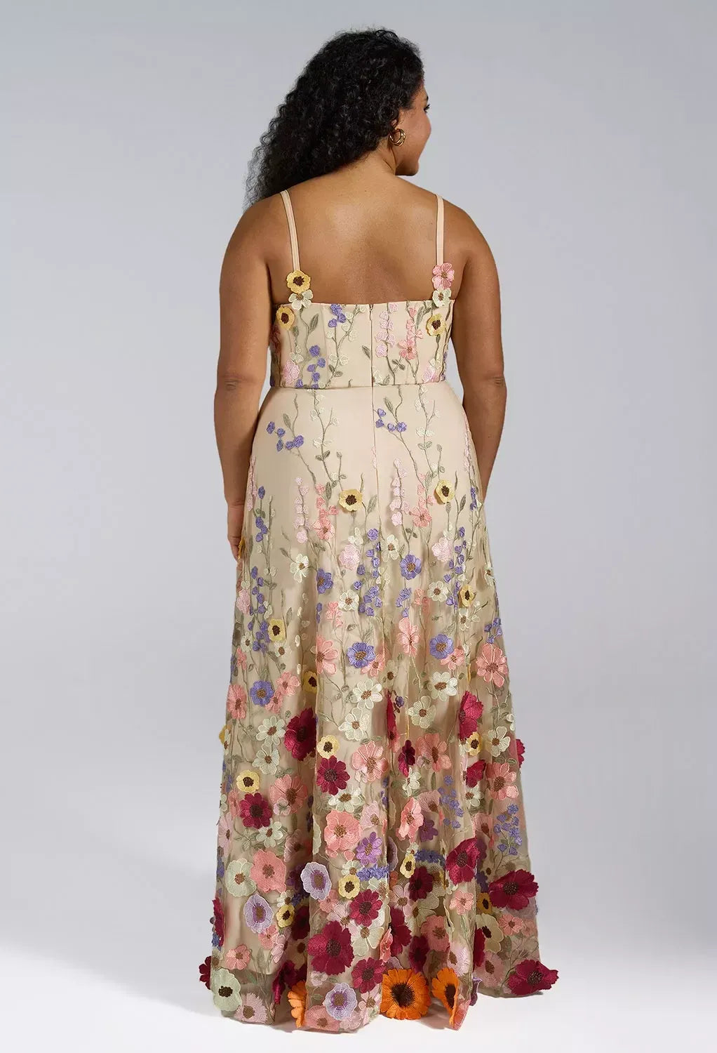 A-line V-Neck Elegant Floor Length Prom Dress Tulle 3D Floral Embroidered Sleeveless Hot Sale Long Evening Dresses