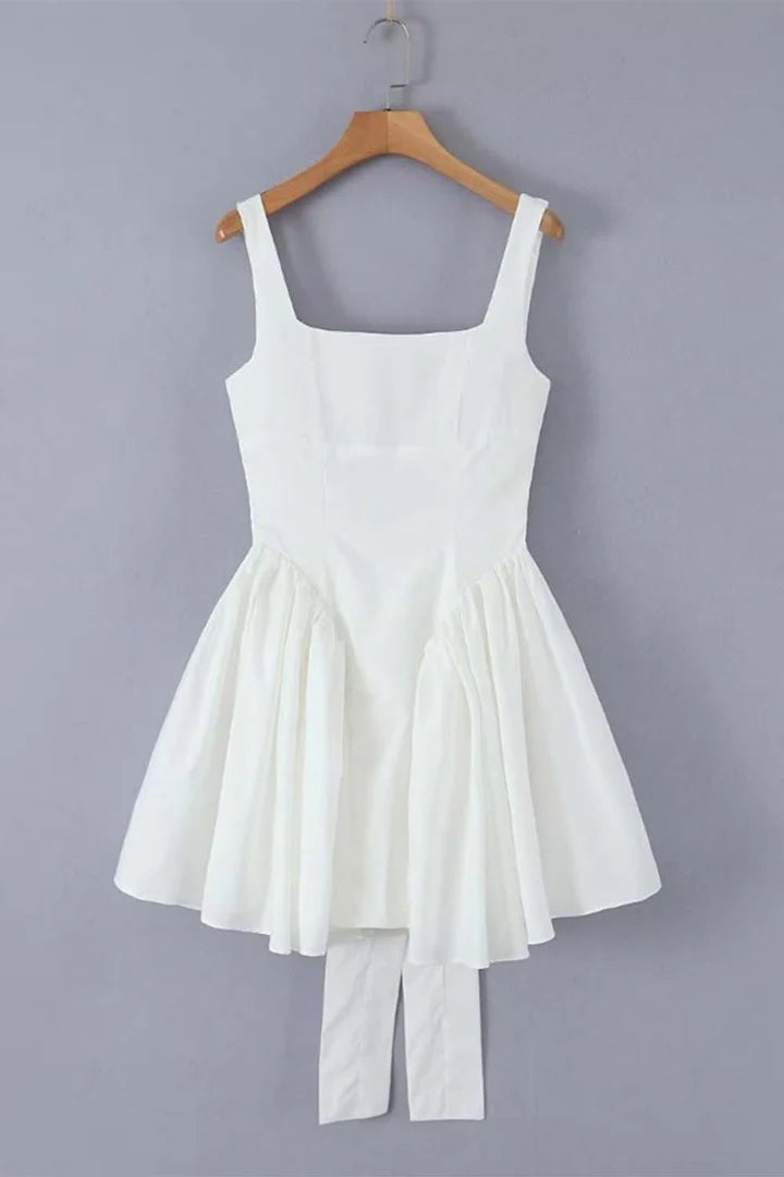 A-line Backless Square Neck Bare Back Bow Short White Homecoming Dress
