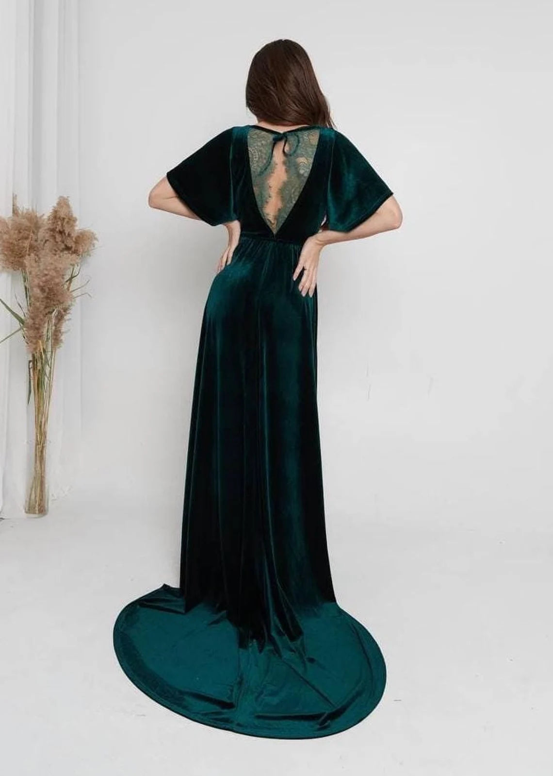 Vestido elegante de dama de honor de corte A, de terciopelo, con mangas cortas y escote en V, estilo sirena 