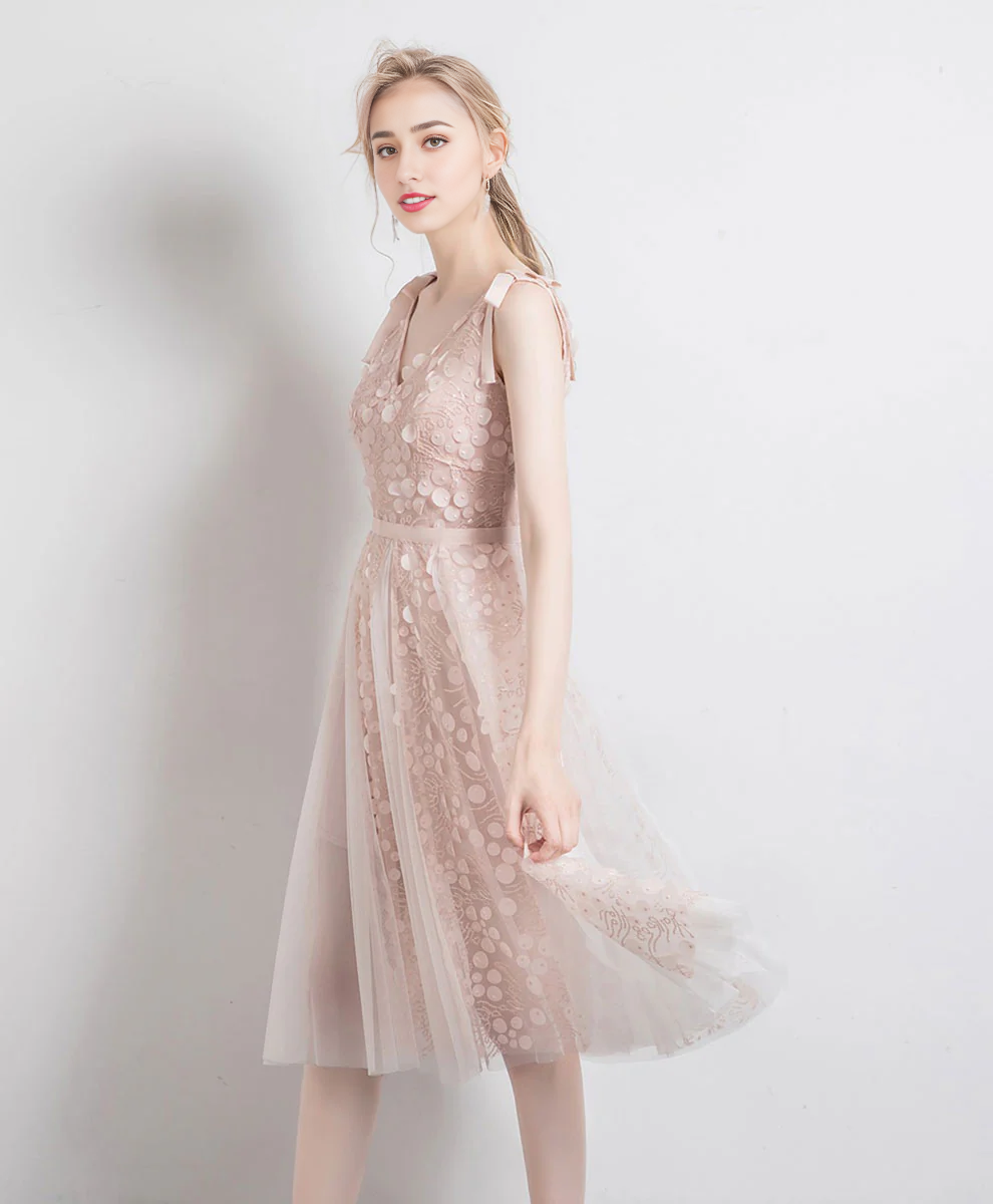 Vestido corto de fiesta de graduación con escote en V, de tul y encaje