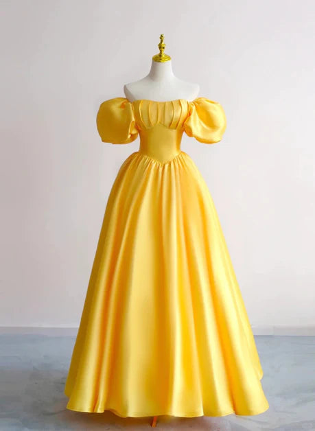 Vestido de fiesta de satén amarillo de manga corta