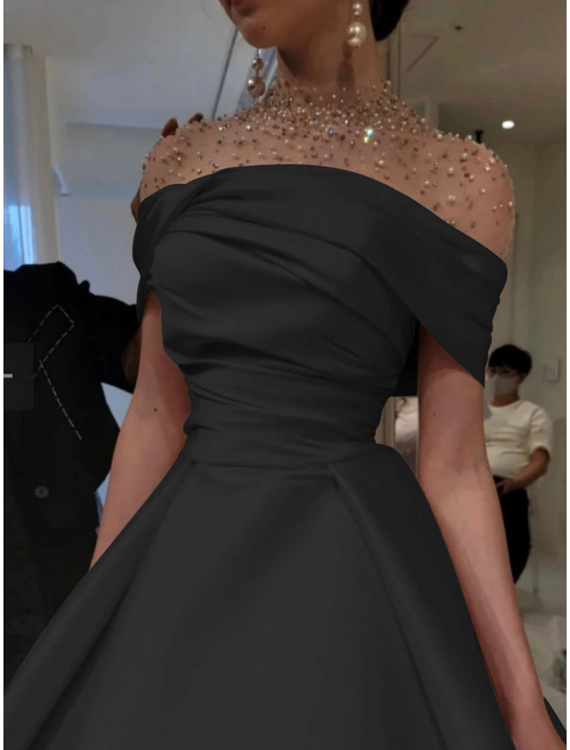 Weitese A-Line Evening Gown Elegant Dress Formal Red Green Dress Floor Length Short Sleeve Illusion Neck Satin with Ruched Beading