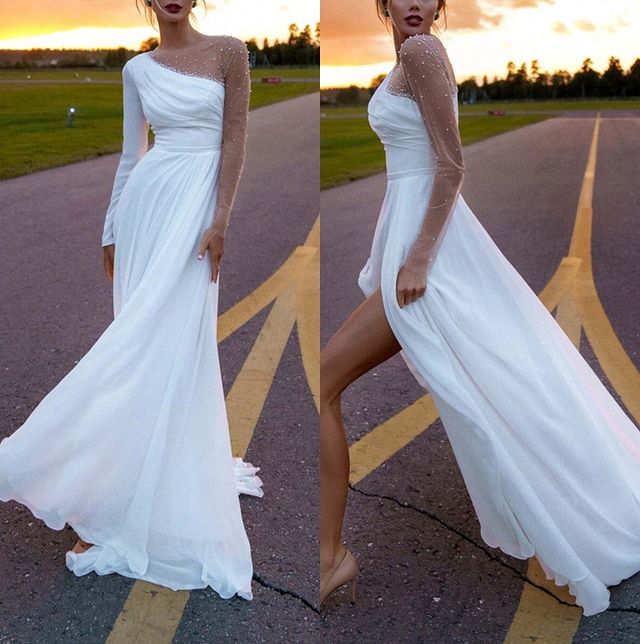 Robe de mariée de plage à manches longues et en mousseline de soie blanche avec fente 