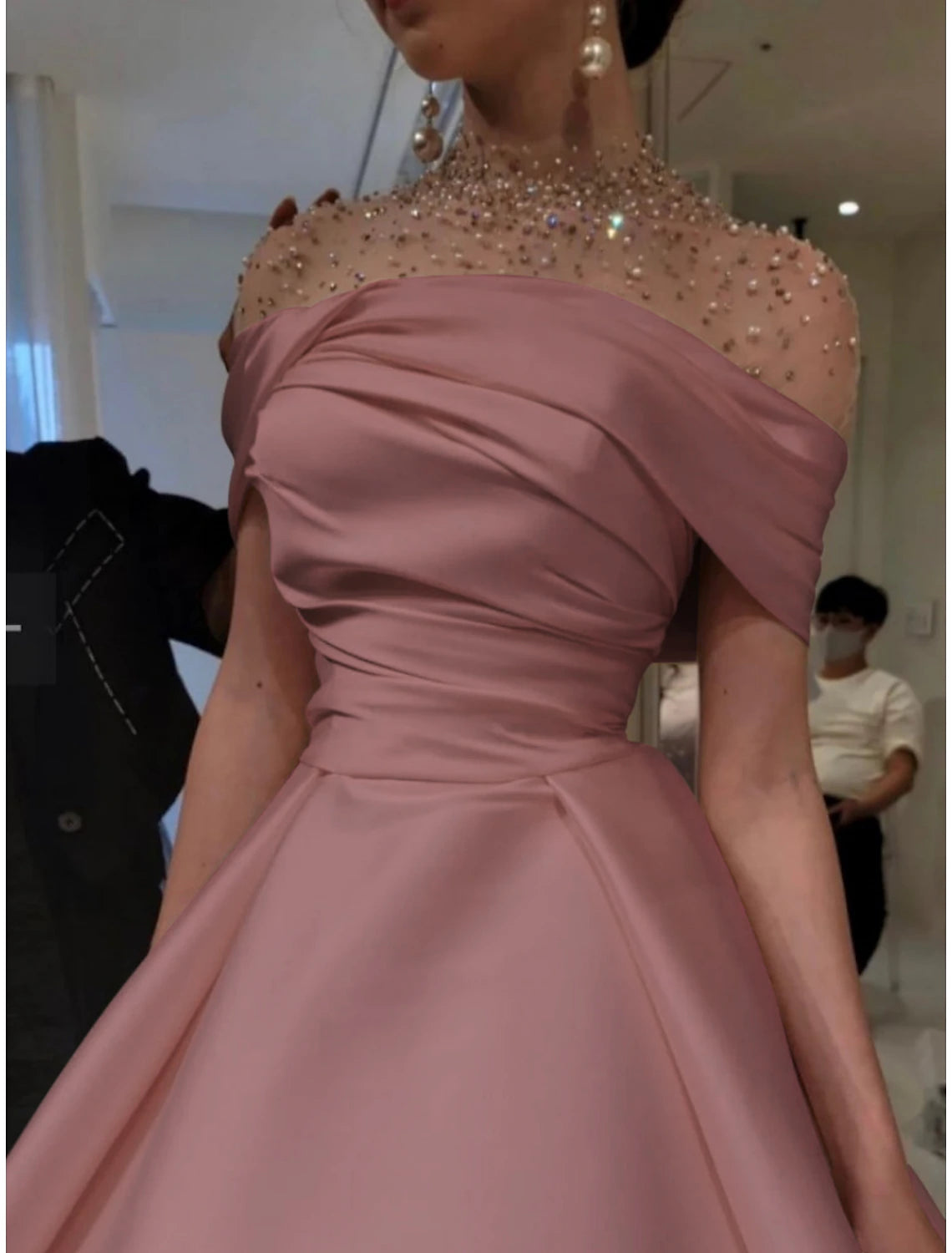 Weitese A-Line Evening Gown Elegant Dress Formal Red Green Dress Floor Length Short Sleeve Illusion Neck Satin with Ruched Beading