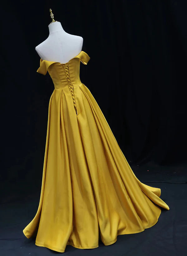 Vestido de fiesta amarillo sencillo de satén con hombros descubiertos y corte en A