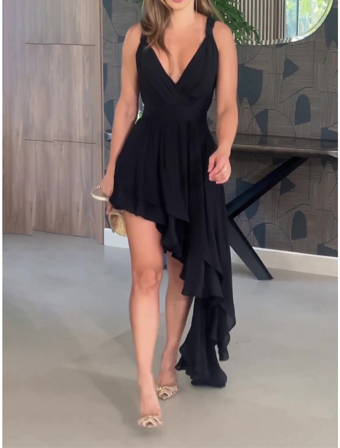 Weitese Women's Little Black Dress Prom Dress Party Dress Wedding Guest Dress Long Dress Maxi Dress Sleeveless Ruffle Spring Deep V Fashion Evening Party Wedding Guest