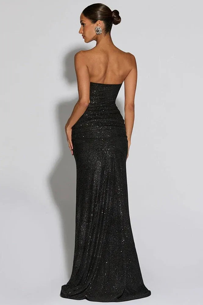 Alluring Mermaid Strapless Mesh-Waist Black Floor-Length Prom Dress With Scarf