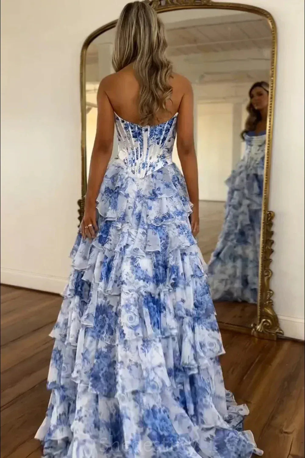 Artistic Sweetheart Sleeveless Empire A-Line Chiffon Tiered Slit Long Prom Dress