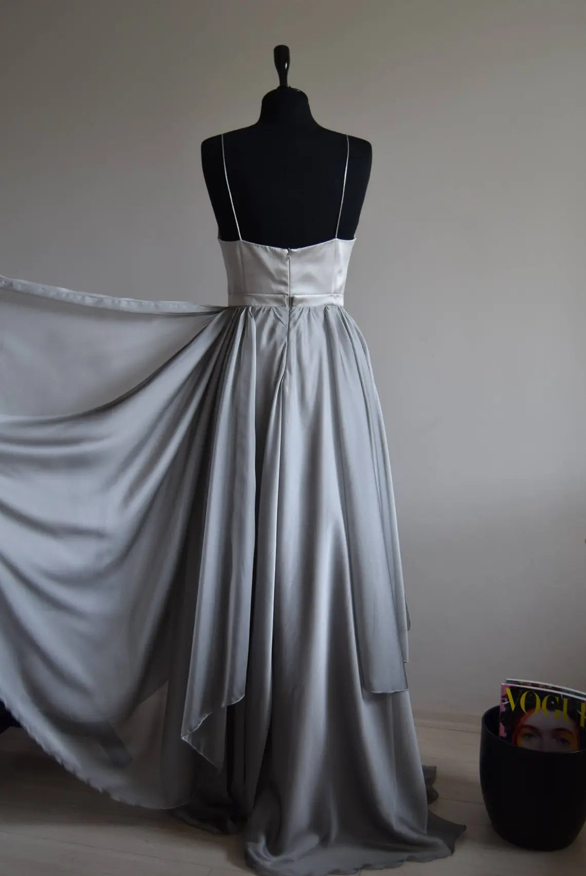 Asymmetrical Off Shoulder SleevelessSpaghetti Straps V Neck Prom Dress