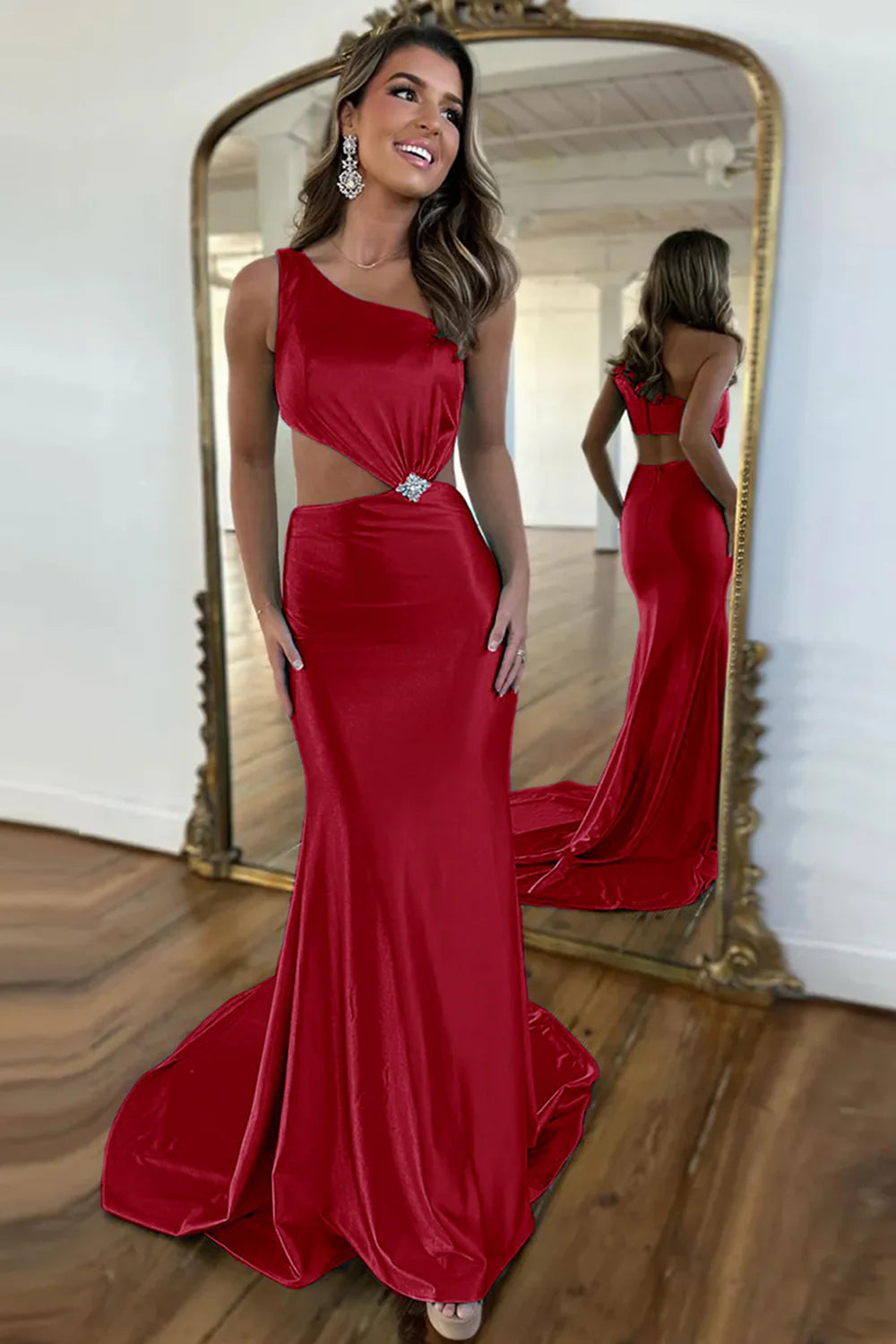 Vestido de fiesta largo de sirena con un solo hombro y aberturas