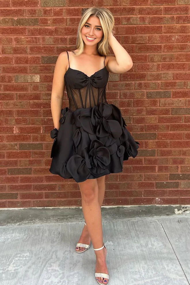 Robe de soirée courte en satin à fleurs, dos nu, coupe trapèze, bretelles spaghetti 