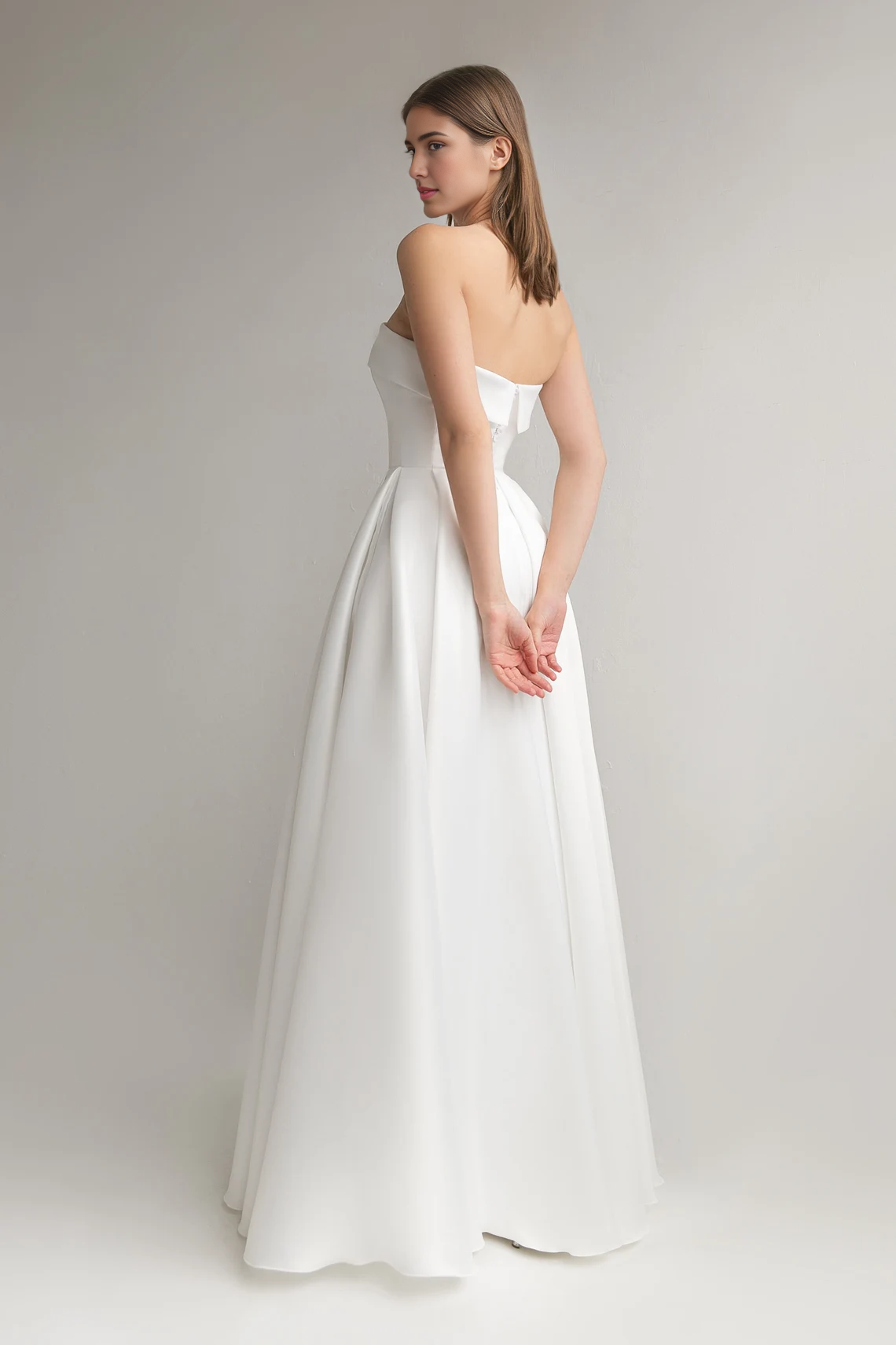 Ball Gown Wedding Dress A-line Silhouette Minimalist Dress Long Bridal Gown Off-the-shoulder Sleeveless  Bride Dress