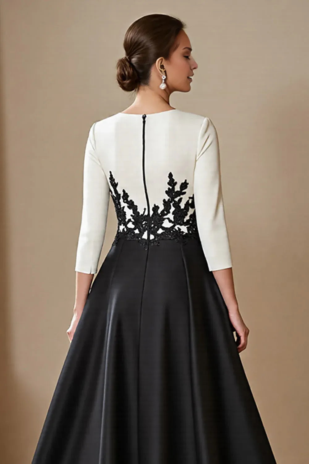 Beautiful A-Line V Neck 3/4 Sleeve Zipper Up Floor-Length Mother of the Bride Dress
