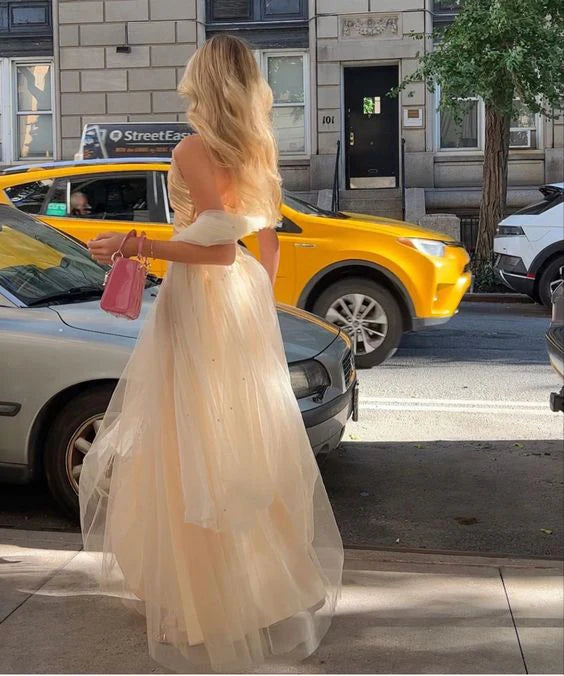 Robes de soirée Weitese Ivoire sans bretelles A-Line Tulle Longue Robe de bal Robe de fête d'anniversaire Robes de bal Boutiques Robes formelles pour femmes 