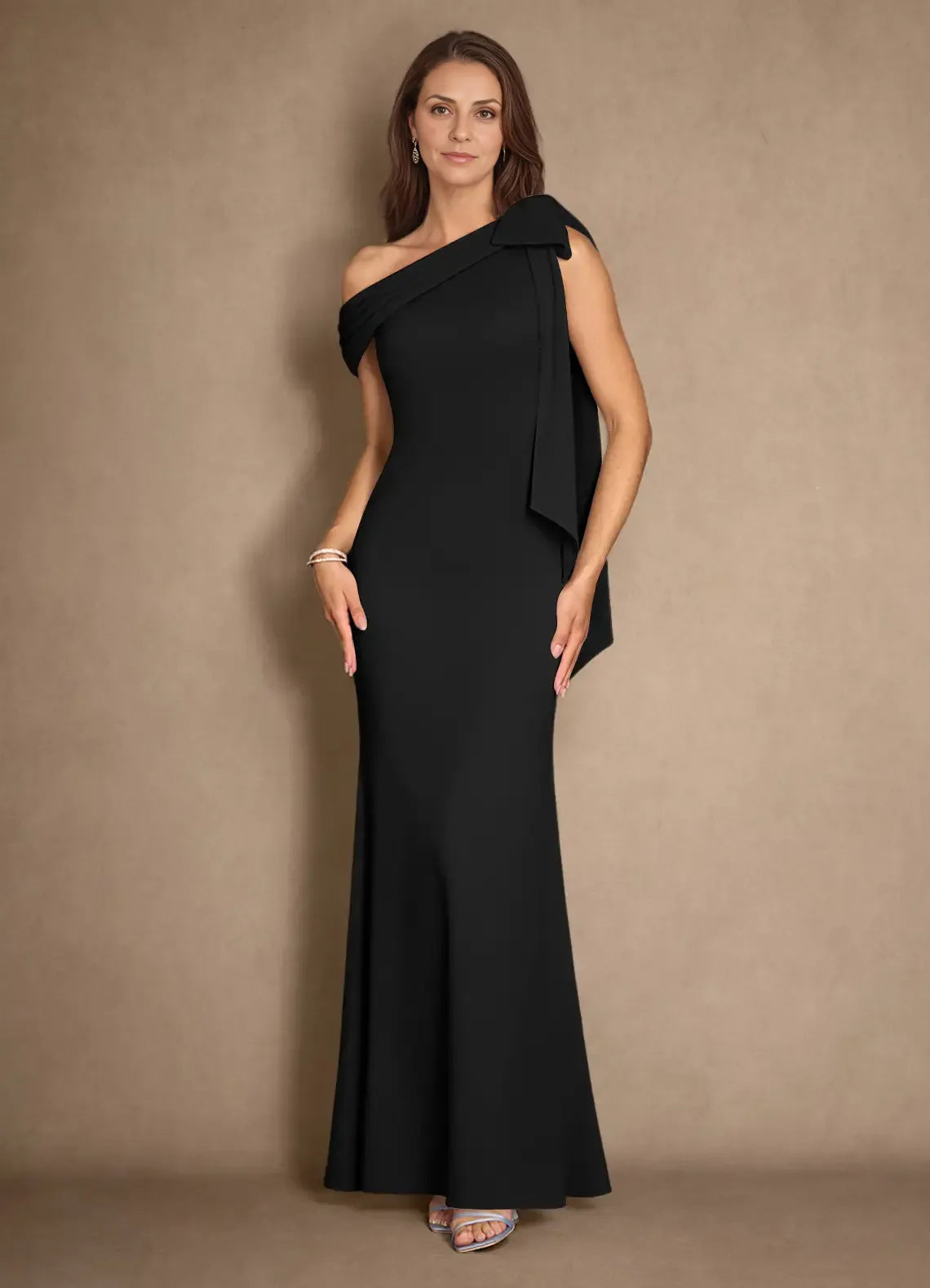 Black Mermaid Pleated Floor-Length Dress Cold Shoulder Sleeve Solid Color Elegant Mother of the Bride Dress