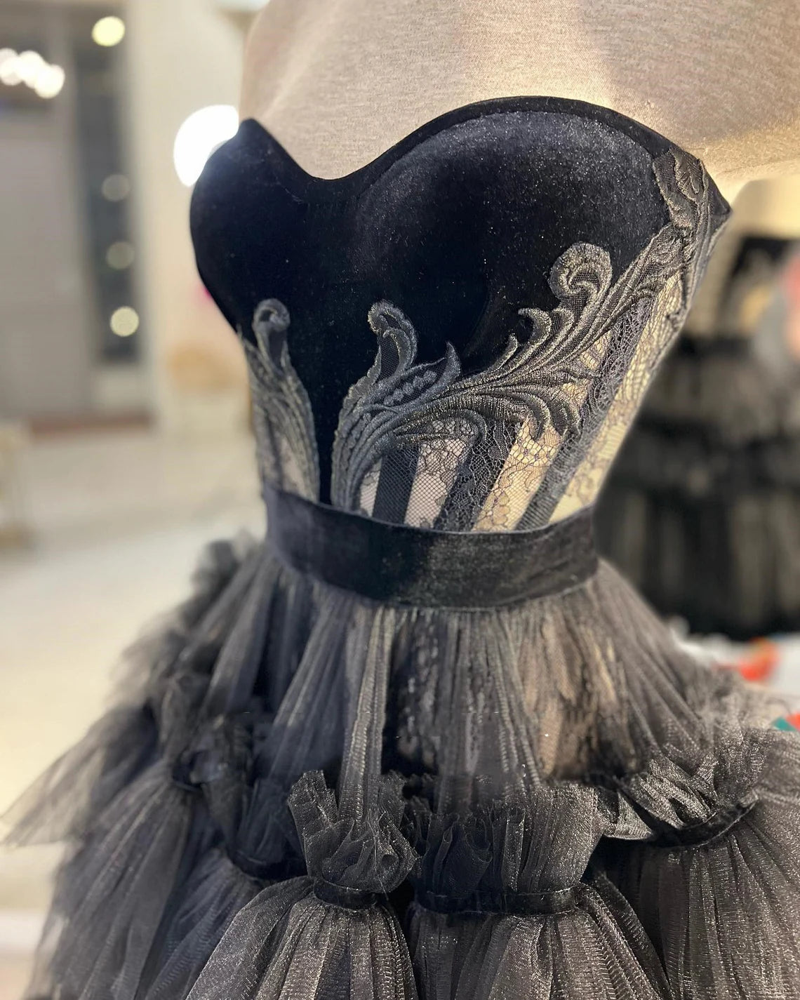 Robe courte noire, jupe bouffante en tulle avec corsage, robe de soirée trapèze, robe de bal noire, robe bustier, robe de retour à la maison 