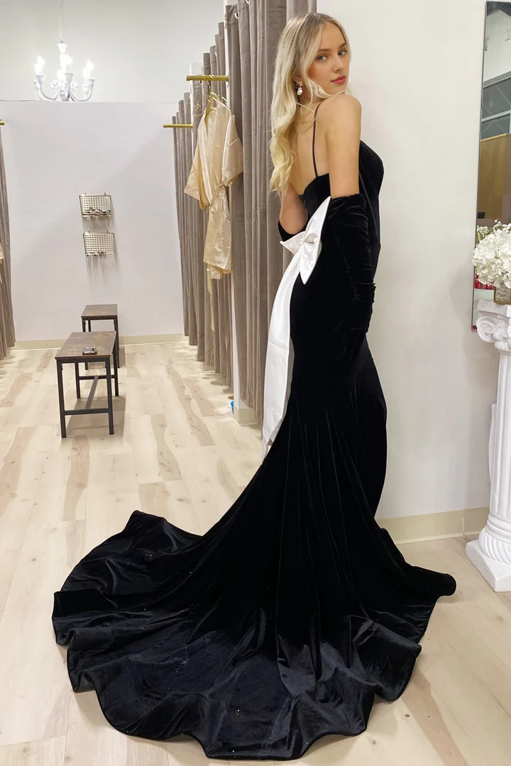 Black Spaghetti Strap Sleeveless Bow-Back Trumpet Velvet Long Gown Prom Dress