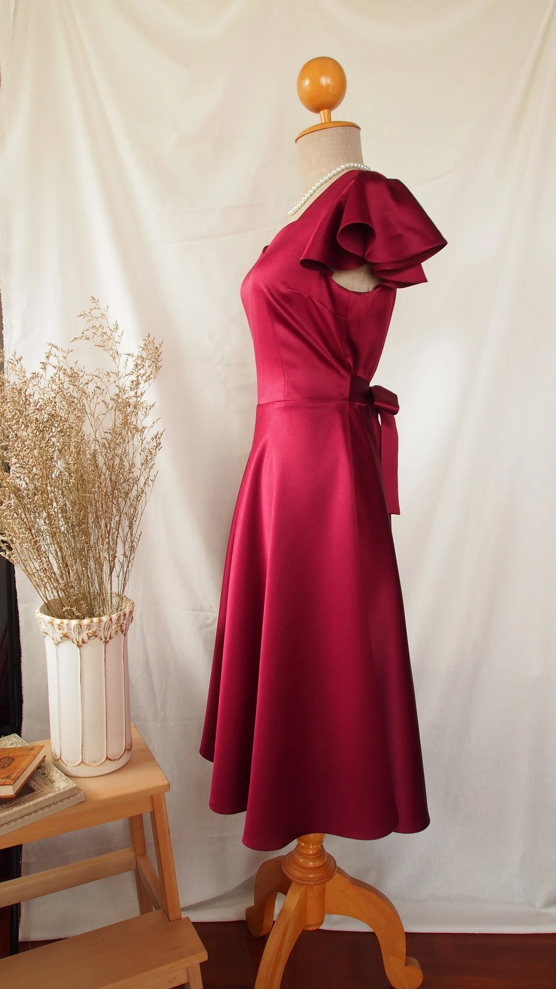 Burgundy Bridesmaid Dress V Neck Prom Vintage Modern Fit Flare Sweetheart Dress Retro Party Dress Elegant Christmas Dress